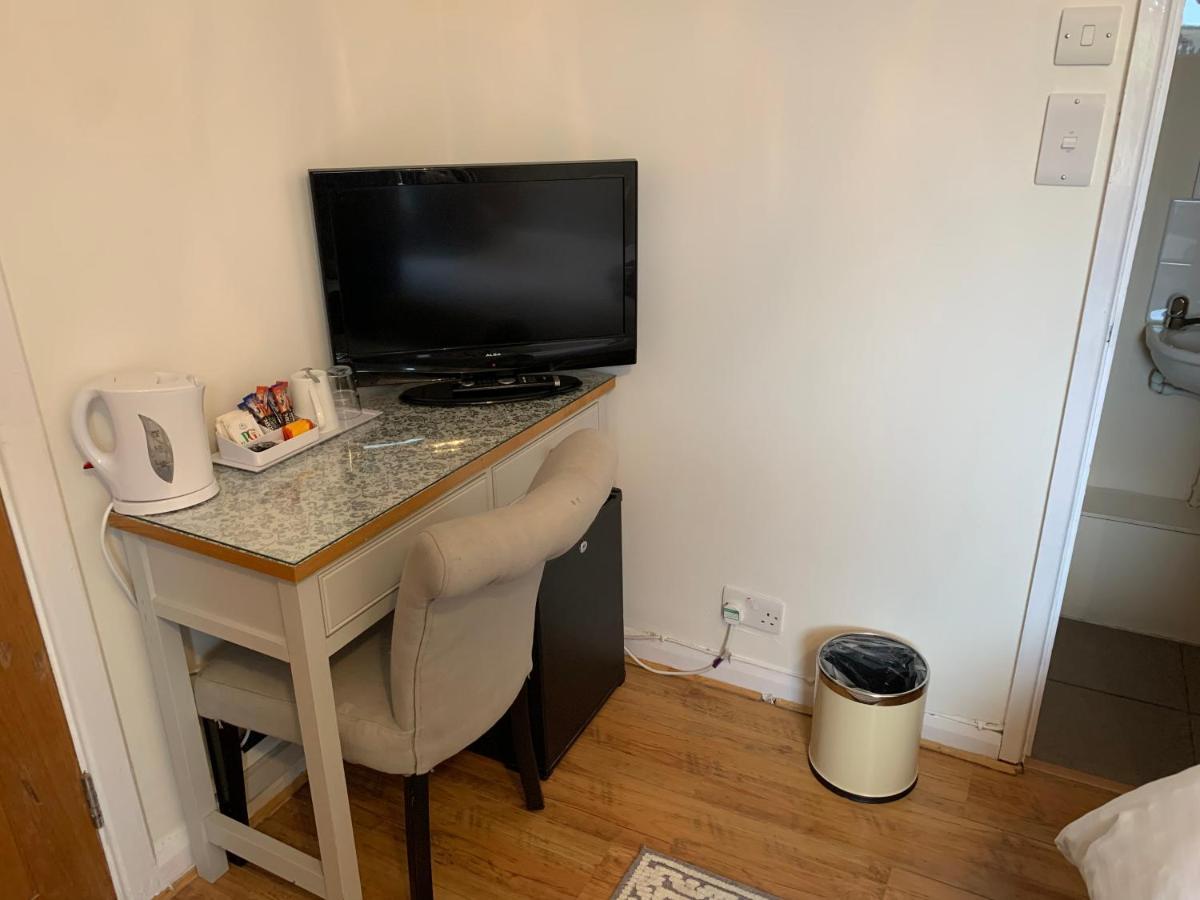 Parkview Guesthouse CBG Екстериор снимка