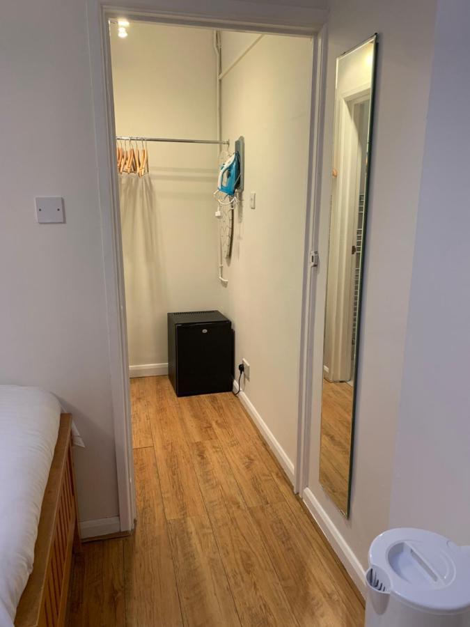 Parkview Guesthouse CBG Екстериор снимка