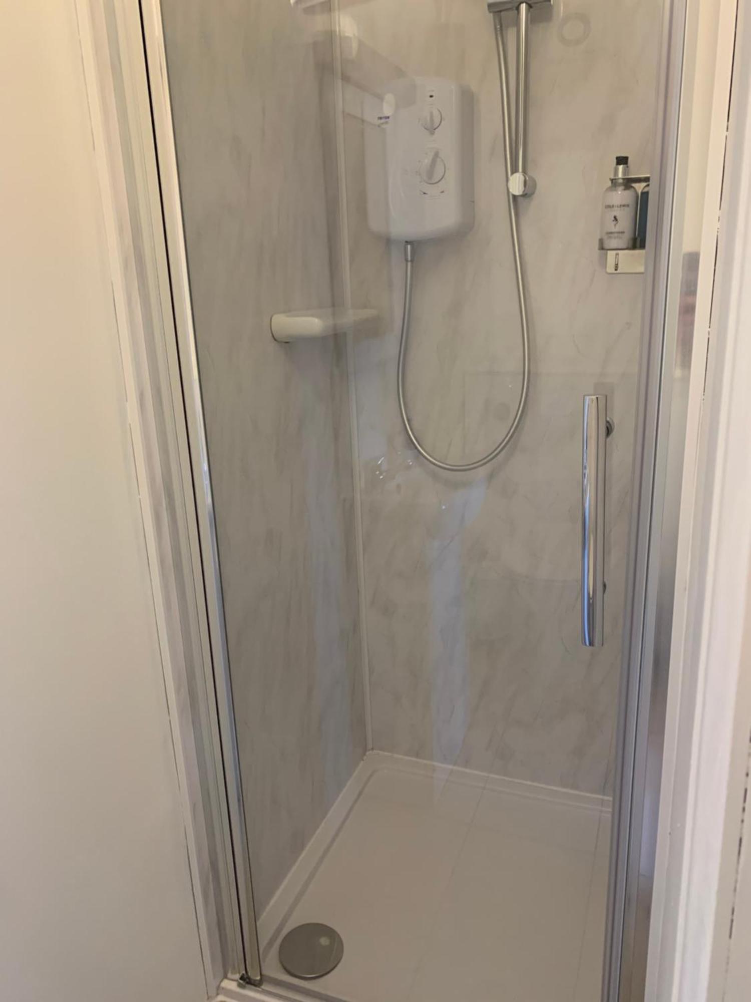Parkview Guesthouse CBG Екстериор снимка
