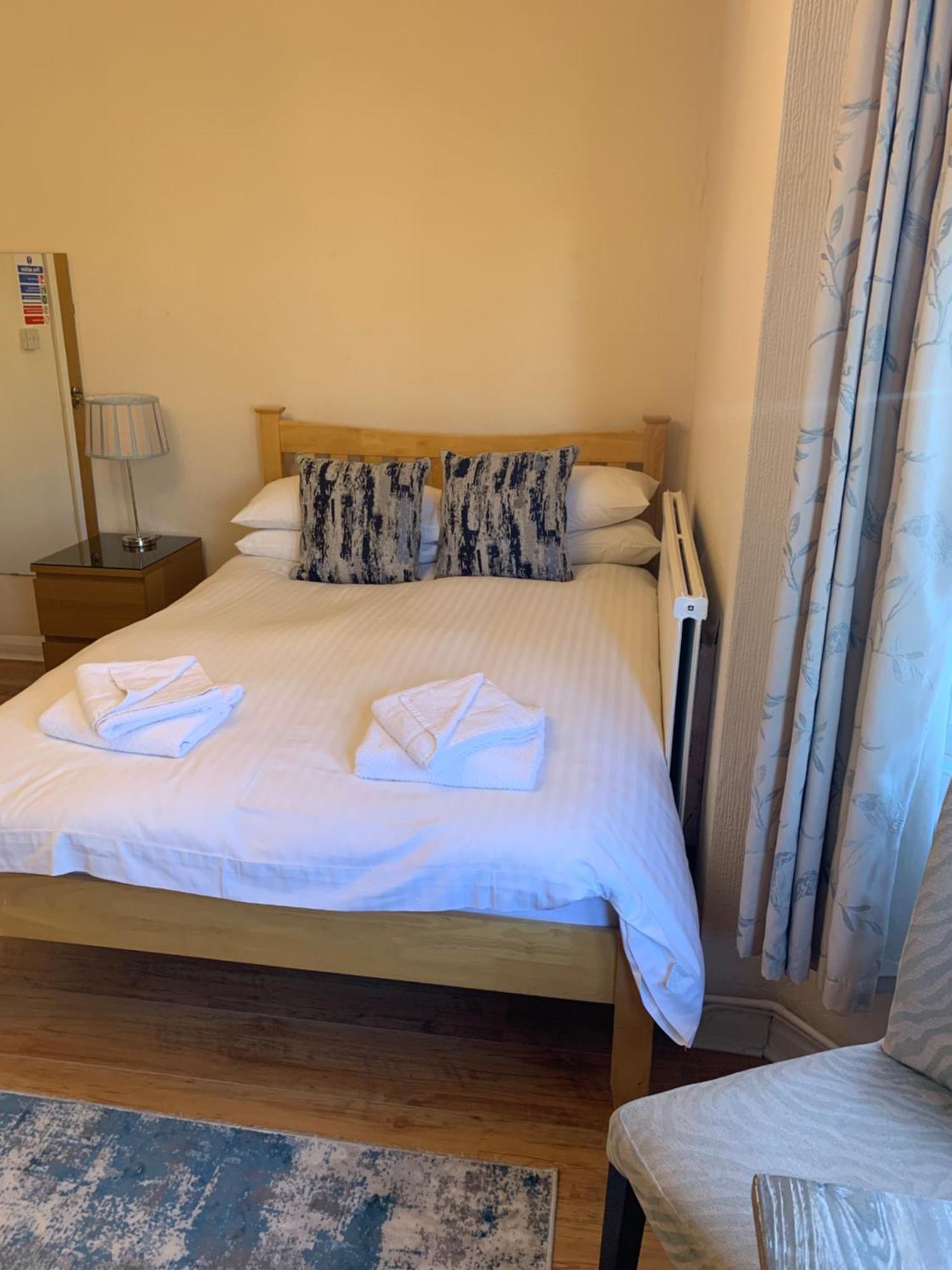 Parkview Guesthouse CBG Екстериор снимка