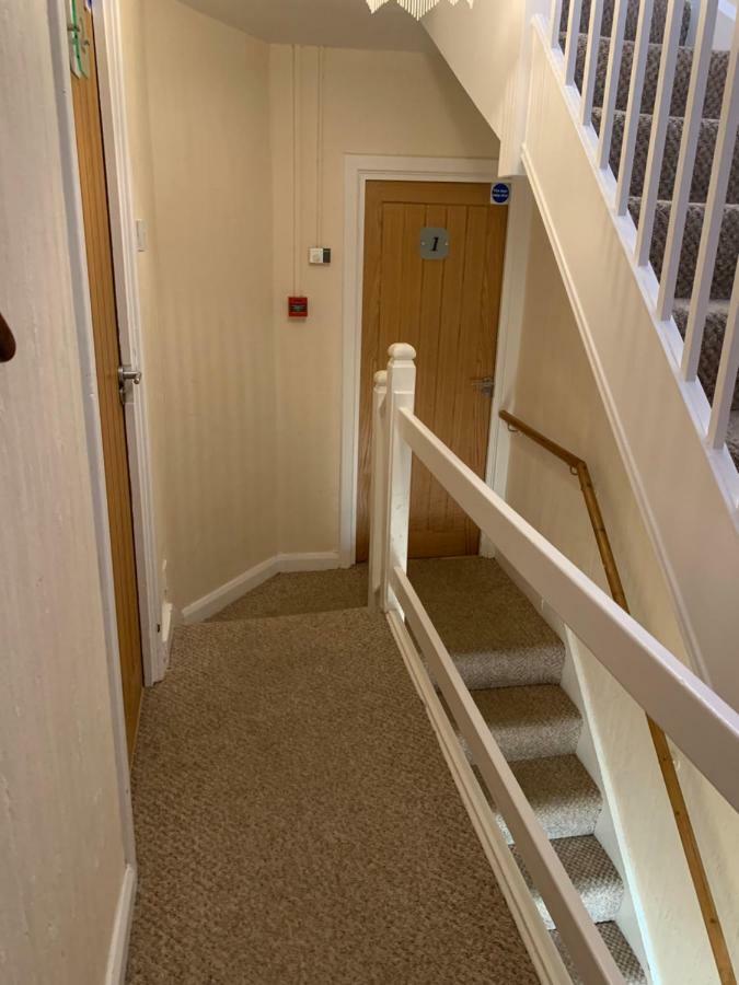 Parkview Guesthouse CBG Екстериор снимка