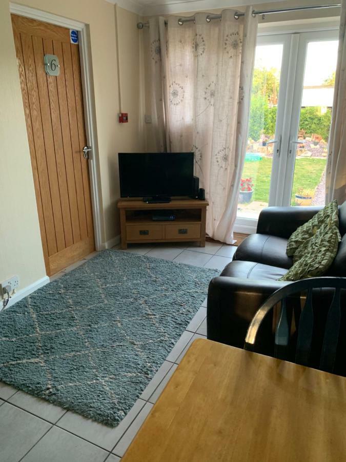 Parkview Guesthouse CBG Екстериор снимка
